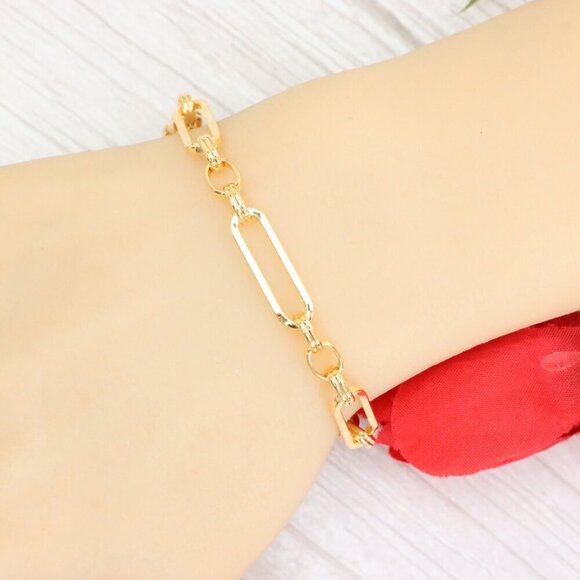 "Trendy Handmade Bracelet – A Thoughtful Gift for Girls & Women | UNVRC1515 - Picture 6 of 10